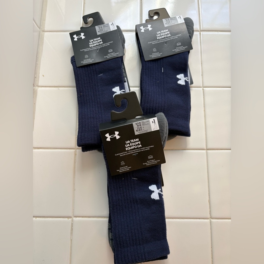Lot of 3 NWT Men’s Under Armour UA Team Cushioned Crew Socks Blue 8.5-13